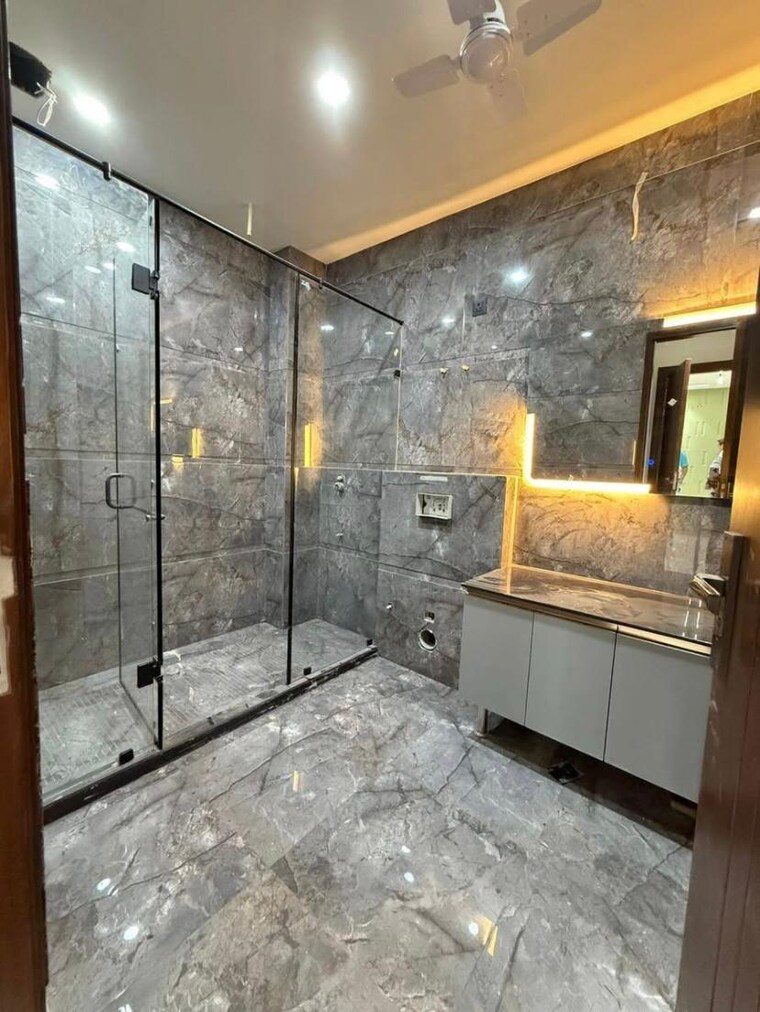Attached Bathroom, empire-floors 3.5 Bedroom 1800 Sq.Ft. Builder Floor In Sector 57 Gurgaon 9515418