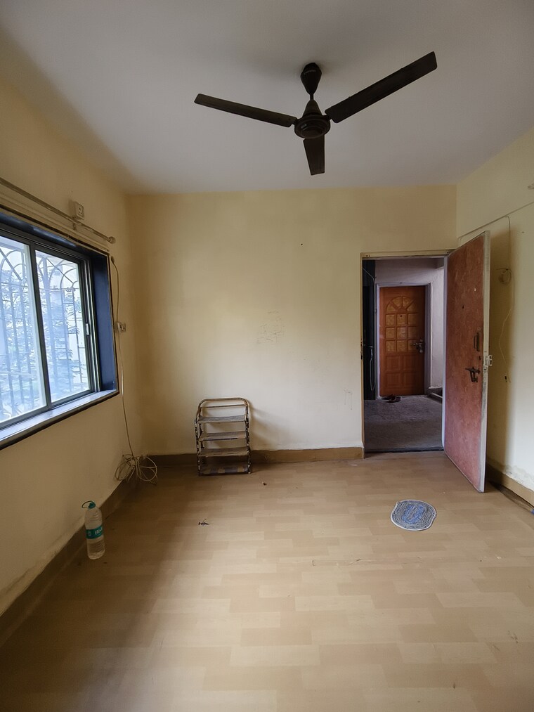 Room, vasant-valley-complex 1 RK 350 Sq.Ft. Apartment In Malad East Mumbai 9515566