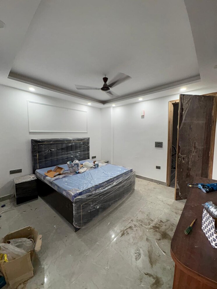 Living Room, sector 9 1.5 Bedroom 1200 Sq.Ft. Builder Floor In Sector 9 Gurgaon 9515558