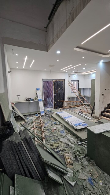 Bedroom in 4 BHK Independent House at Aman Luxury Apartments, Sahastradhara Road – for Sale