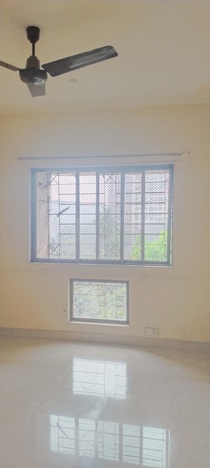 Bedroom in 2 BHK Apartment at Runwal Heights, Mulund West – for Rent