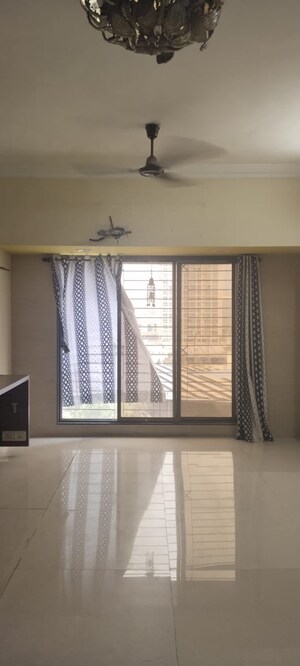 2 BHK Apartment For Rent in Runwal Heights, Mulund West