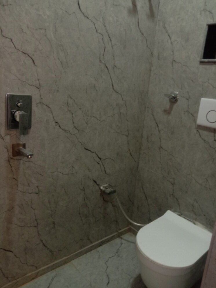Bathroom, dwarka mor 2 Bedroom 450 Sq.Ft. Builder Floor In Dwarka Mor Delhi 9515583