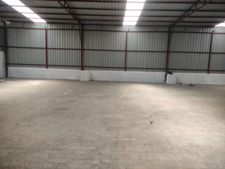 Room, site 4 sahibabad Commercial Warehouse 4500 Sq.Ft. In Site 4 Sahibabad Ghaziabad 9515575