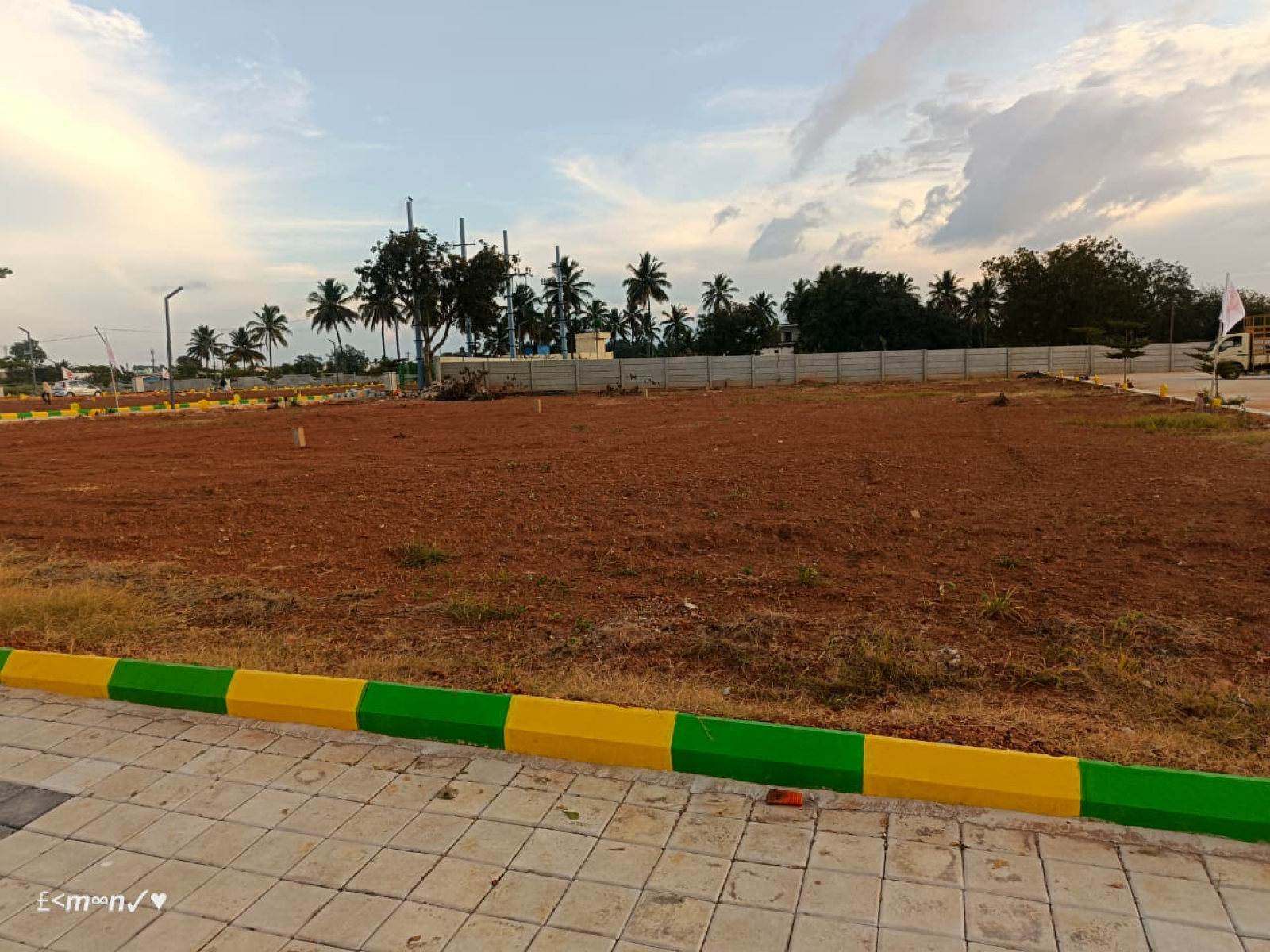 Plot For Sale in Devanahli