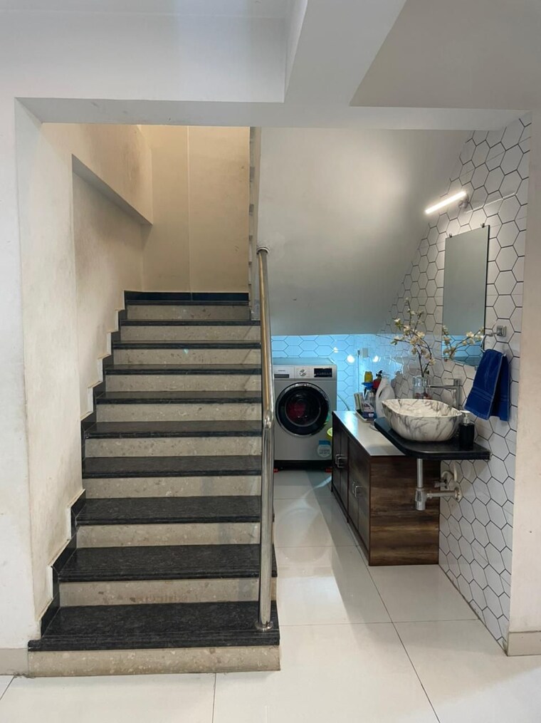 undefined, vijay-annex-3 4 Bedroom 1300 Sq.Ft. Penthouse In Waghbil Thane 9515795