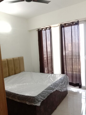 Bedroom in 2 BHK Apartment at Signature Global Prime, Sector 63a – for Rent