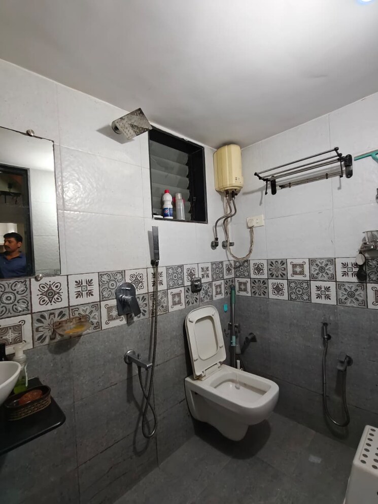 Team Area, vashi sector 28 3 Bedroom 1300 Sq.Ft. Apartment In Vashi Sector 28 Navi Mumbai 9515779