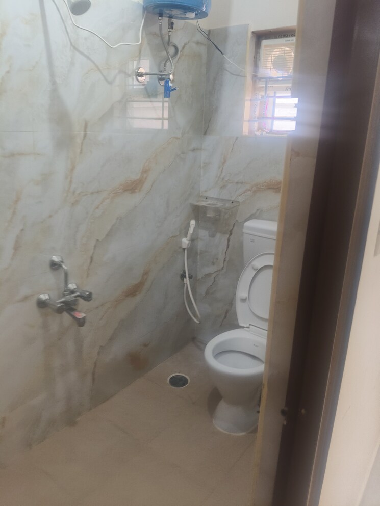 Bathroom, sai-arcade-bellandur 2 Bedroom 1200 Sq.Ft. Apartment In Bellandur Bangalore 9515804