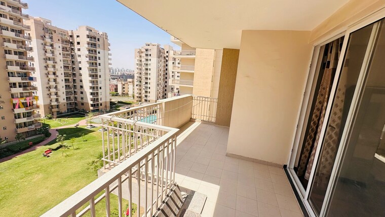 Balcony, sushma-capital 3 Bedroom 2100 Sq.Ft. Apartment In Kishanpura Zirakpur 9515820