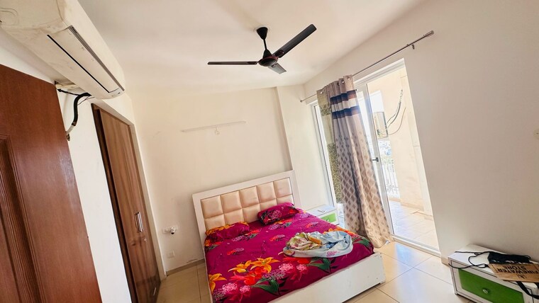 Bedroom, sushma-capital 3 Bedroom 2100 Sq.Ft. Apartment In Kishanpura Zirakpur 9515820