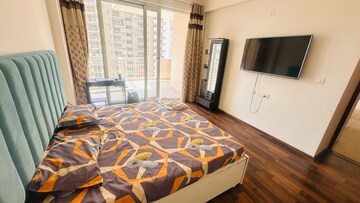 Bedroom in 3 BHK Apartment at Sushma Capital, Kishanpura – for Rent