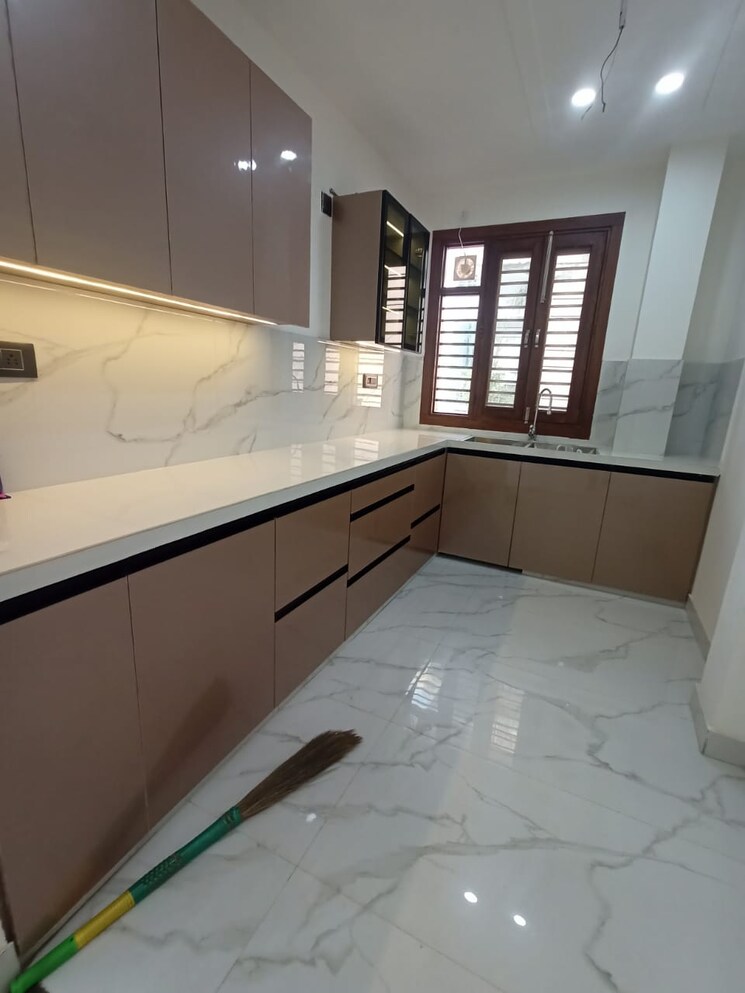 Kitchen, sector 12 3 Bedroom 1500 Sq.Ft. Builder Floor In Sector 12 Gurgaon 9515848