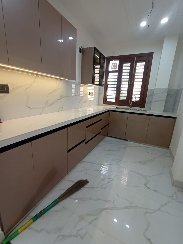 Kitchen, sector 12 3 Bedroom 1500 Sq.Ft. Builder Floor In Sector 12 Gurgaon 9515848