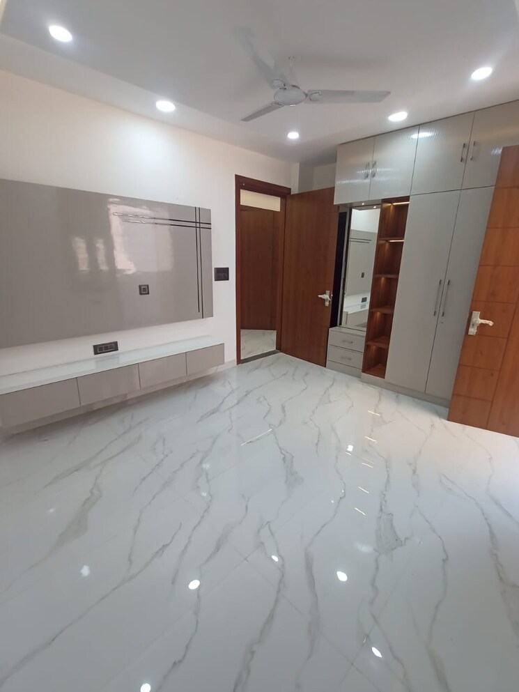 Bedroom, sector 12 3 Bedroom 1500 Sq.Ft. Builder Floor In Sector 12 Gurgaon 9515848