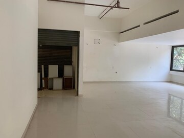 Room in  Office Space at Matunga East – for Sale