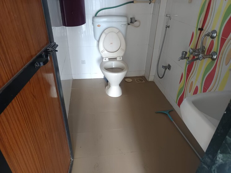 Bathroom, anmol-house 1 Bedroom 600 Sq.Ft. Apartment In Kopar Khairane Navi Mumbai 9515850