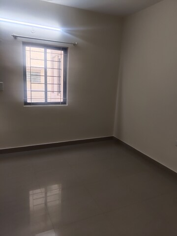 Room in 2 BHK Apartment at S V Residency Bellandur, Bellandur – for Rent