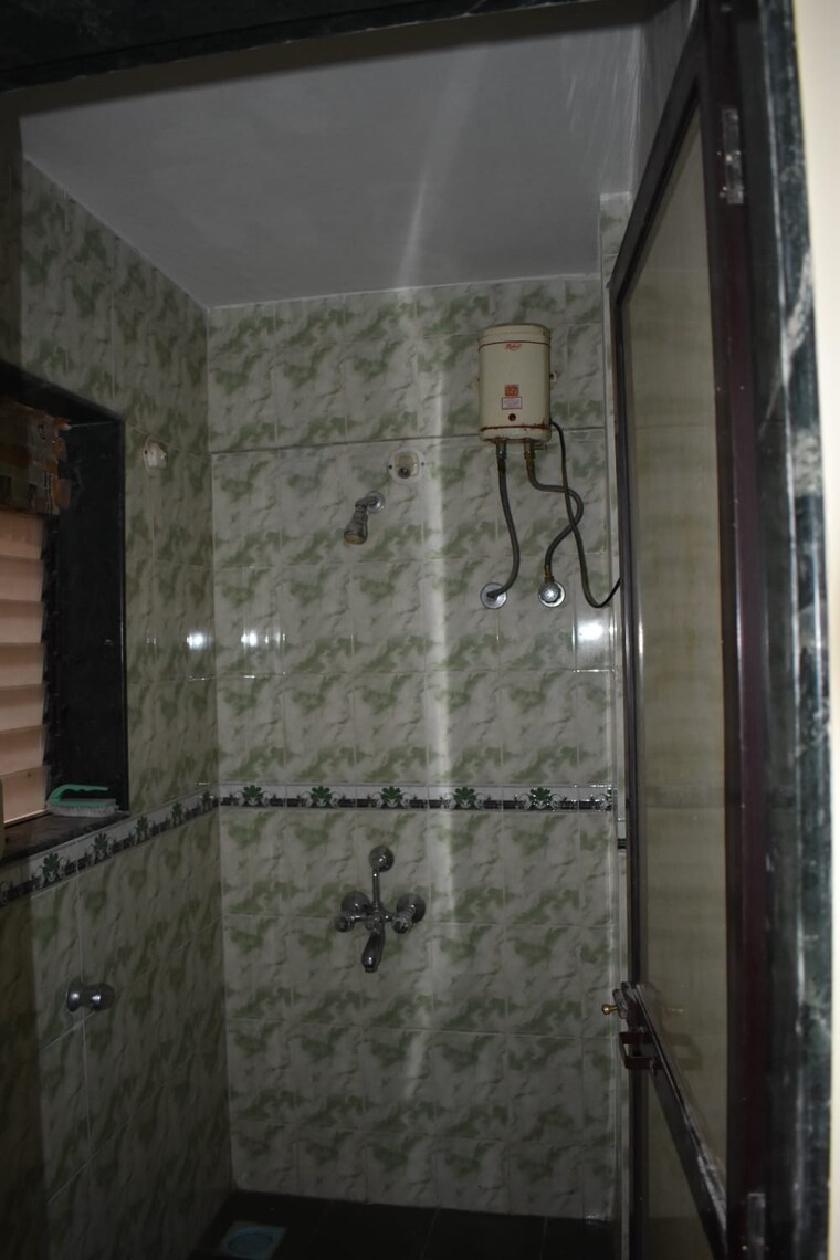 Bathroom, kothrud 2 Bedroom 824 Sq.Ft. Apartment In Kothrud Pune 9515870