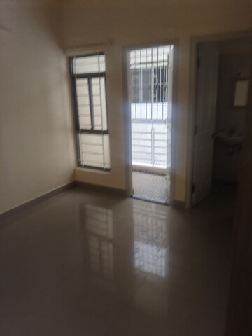 Room in 2 BHK Apartment at S V Residency Bellandur, Bellandur – for Rent