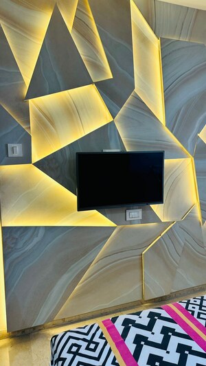 Team Area in 3 BHK Apartment at Dn Nagar – for Sale