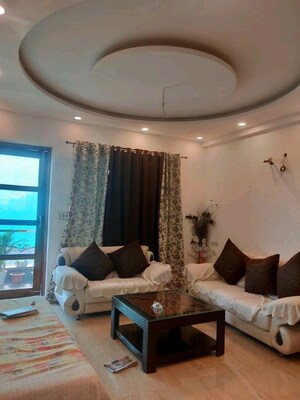 Living Room in 3.5 BHK Builder Floor at Sgm Nagar – for Rent