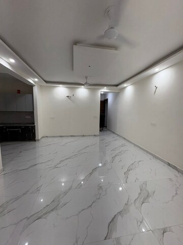 3 BHK Builder Floor For Rent in Chattarpur
