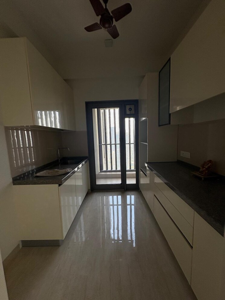 Kitchen, adani-ten-bkc 3 Bedroom 1113 Sq.Ft. Apartment In Bandra East Mumbai 9515920