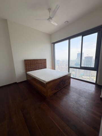 Room in 3 BHK Apartment at Adani Ten BKC, Bandra East – for Rent