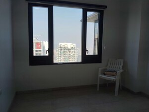 Room in 3 BHK Apartment at Lodha The Park, Worli – for Rent