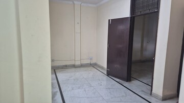 Room in 2 BHK Apartment at Gupta Awas, Sector 43 – for Rent