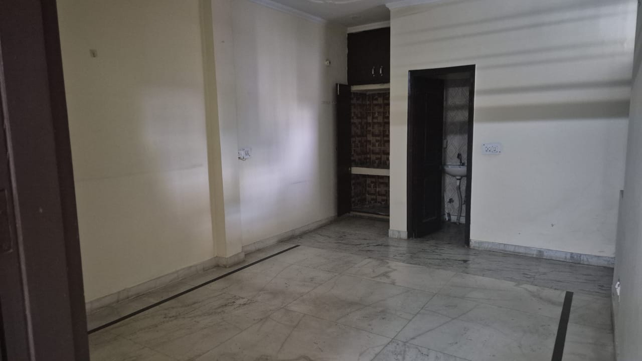 2 BHK + Extra Room 1250 Sq.Ft. Apartment in Gupta Awas