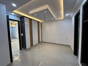 Room in 4 BHK Builder Floor at Gulmohar Park – for Rent