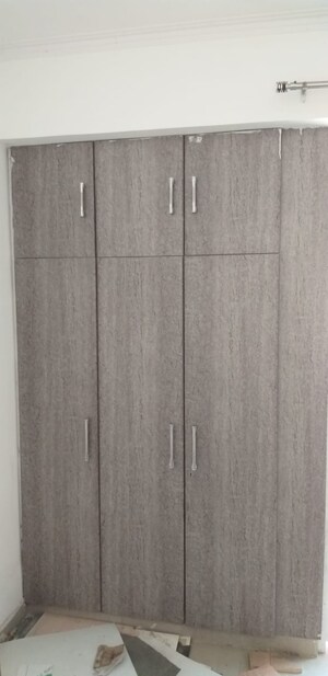 Furnished Amenities in 2 BHK Apartment at Gaur City 2 - 11th Avenue, Sector 16c Greater Noida – for Rent