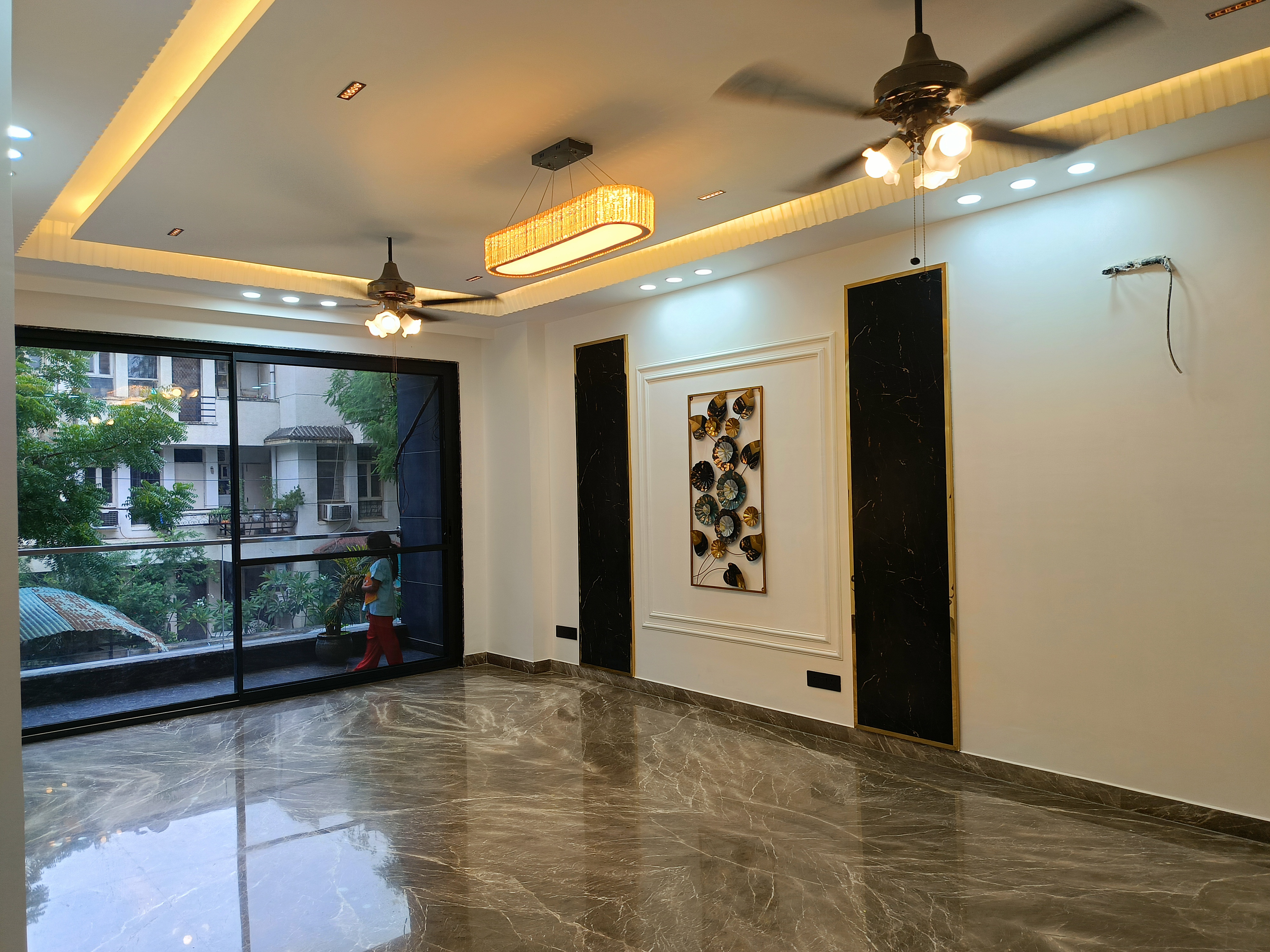 4 BHK Builder Floor For Rent in Unitech South City II