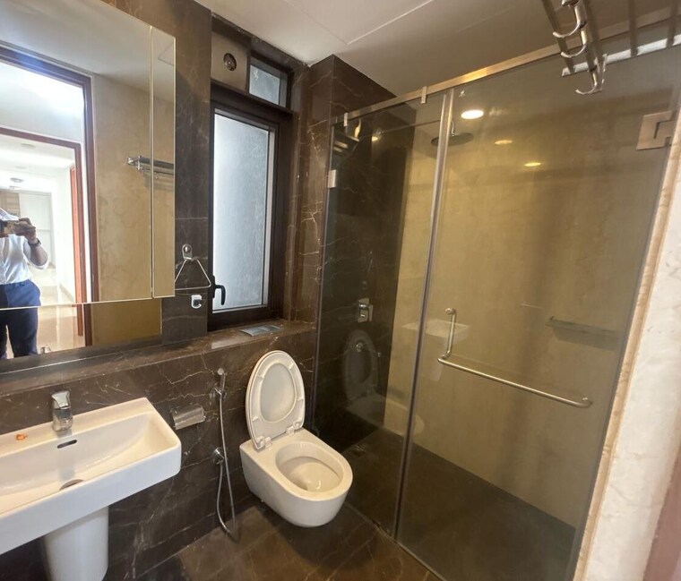 Bathroom, lodha-the-park 3 Bedroom 1690 Sq.Ft. Apartment In Worli Mumbai 9516002