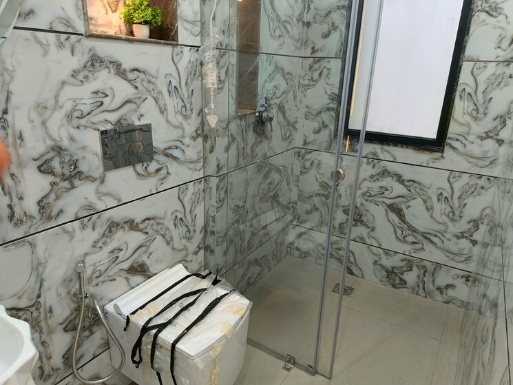 Bathroom, unitech-south-city-ii 4 Bedroom 2600 Sq.Ft. Builder Floor In Sector 50 Gurgaon 9516062