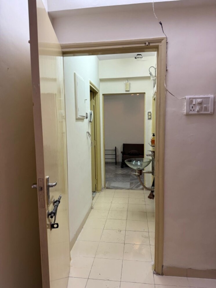 Bathroom, k-raheja-vihar 1 Bedroom 450 Sq.Ft. Apartment In Powai Mumbai 9516037