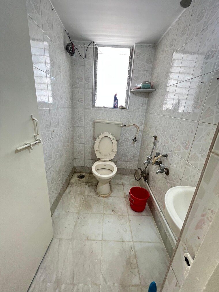 Bathroom, kothrud 2.5 Bedroom 1100 Sq.Ft. Apartment In Kothrud Pune 9516045