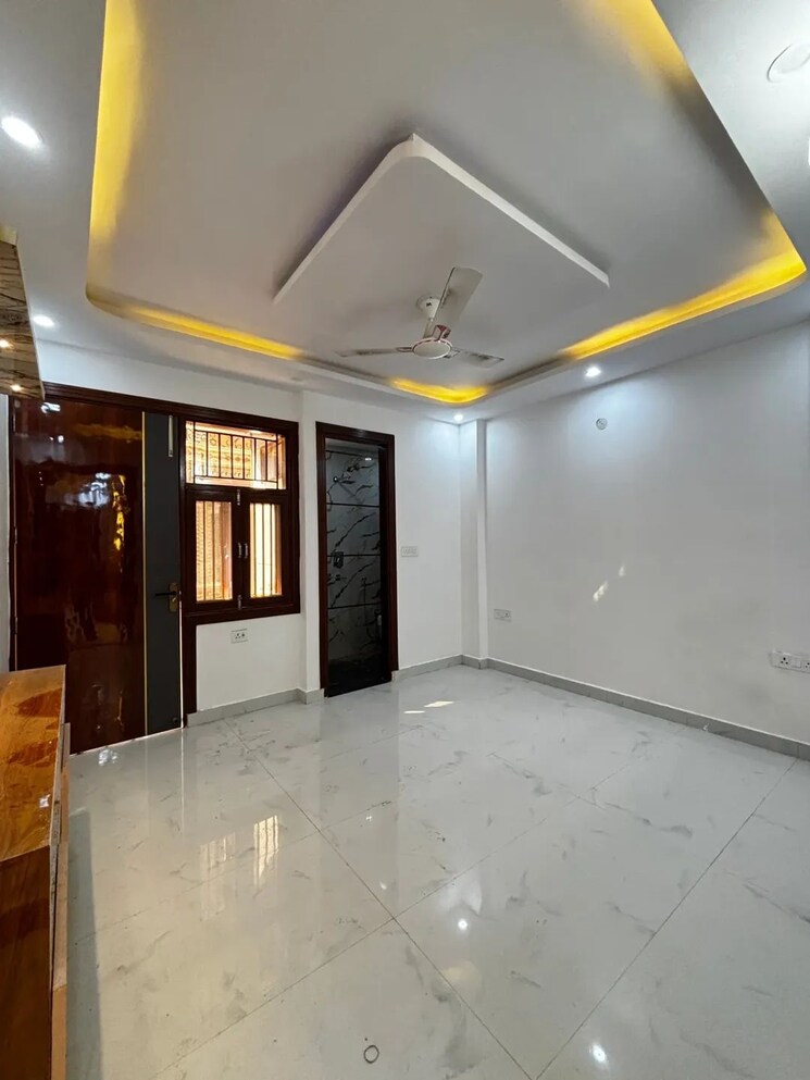 Room, sa-homes-i 4 Bedroom 990 Sq.Ft. Builder Floor In Uttam Nagar Delhi 9516061