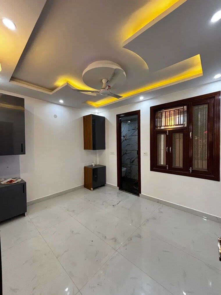 Room, sa-homes-i 4 Bedroom 990 Sq.Ft. Builder Floor In Uttam Nagar Delhi 9516061