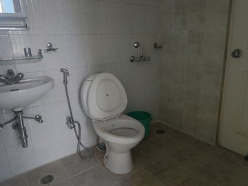 Master Bedroom in 3 BHK Builder Floor at SS Mayfield Gardens, Sector 51 – for Rent