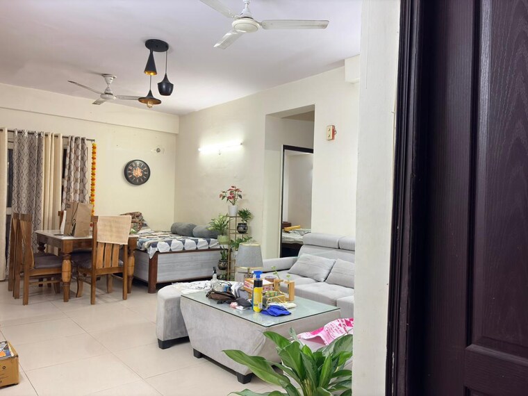 Team Area, gardenia-golf-city 3.5 Bedroom 1550 Sq.Ft. Apartment In Sector 75 Noida 9516112