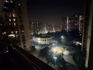 Swimming Pool in 3.5 BHK Apartment at Gardenia Golf City, Sector 75 – for Rent