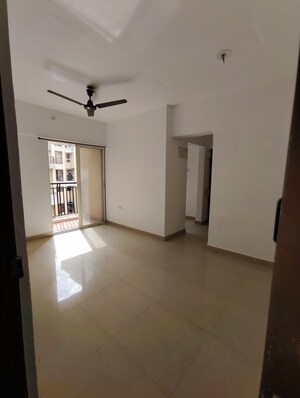 Living Room in 1.5 BHK Apartment at DB Orchid Ozone, Dahisar East – for Sale