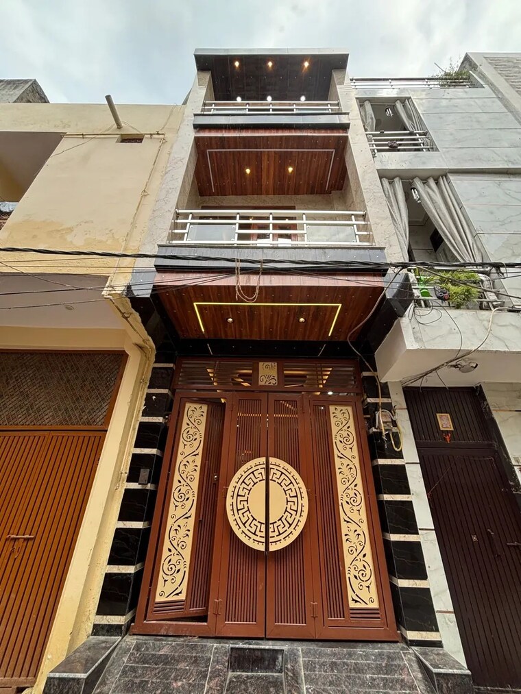 Exterior View, uttam nagar 4 Bedroom 365 Sq.Yd. Independent House In Uttam Nagar Delhi 9516138