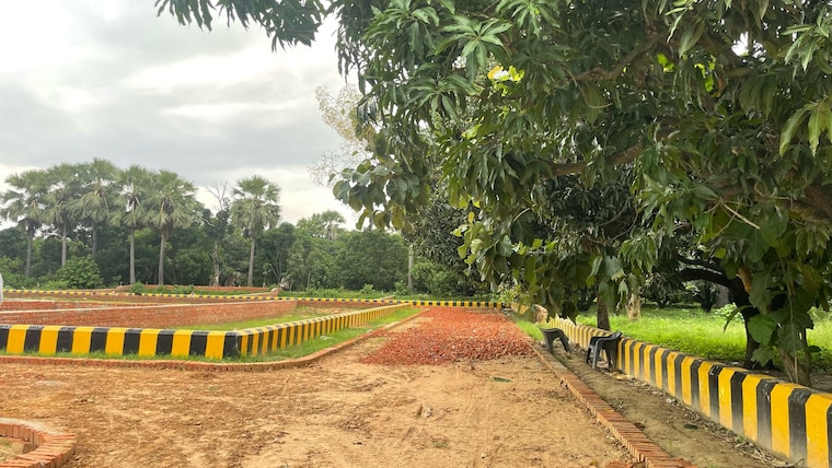 Exterior View, kanpur road  114 Sq.Yd. Plot In Kanpur Road Lucknow 9516183