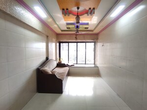 1 BHK Apartment For Rent in Garden Tower, Kandivali East