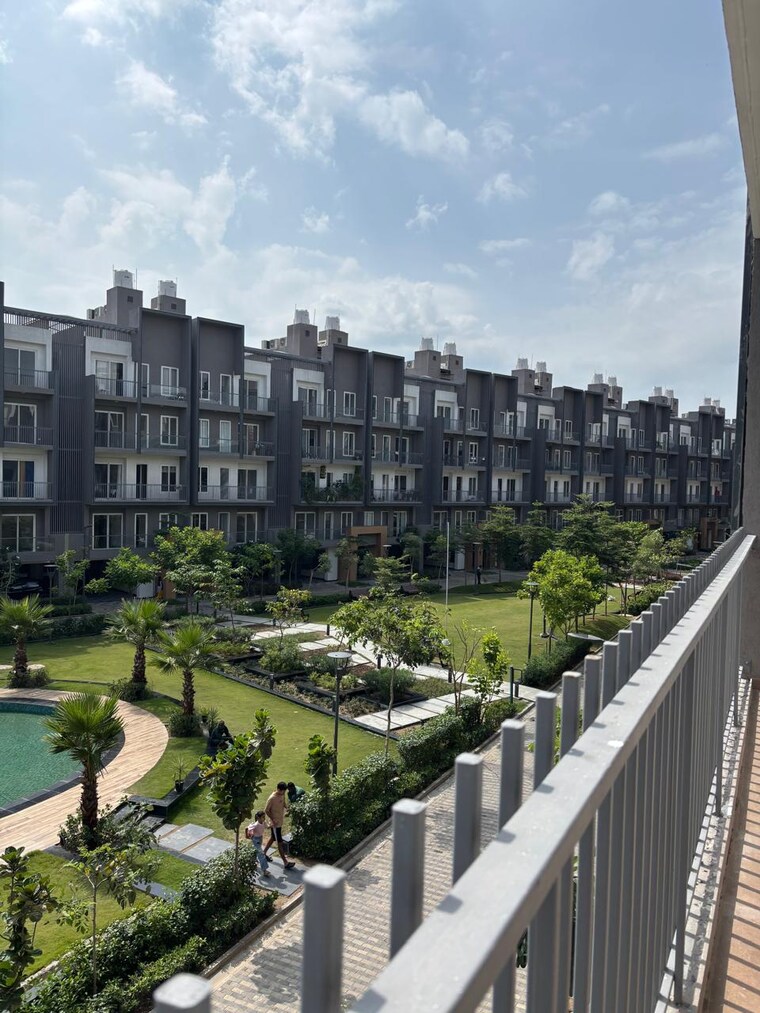 Exterior View, smart-world-orchard 3 Bedroom 1650 Sq.Ft. Builder Floor In Sector 61 Gurgaon 9516161