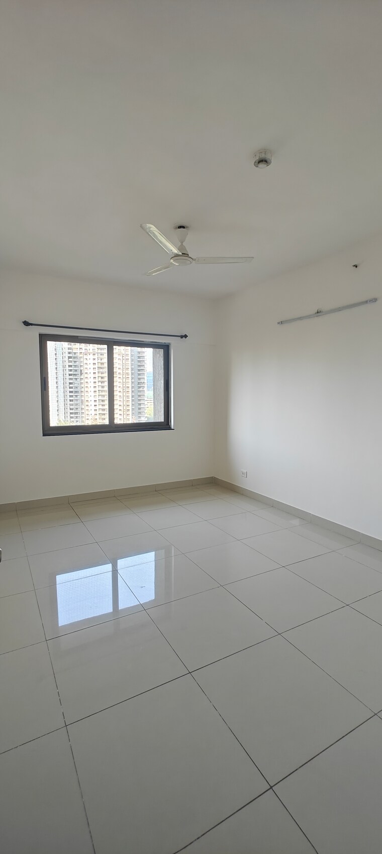 Master Bedroom, paranjape-schemes-blue-ridge 3 Bedroom 1335 Sq.Ft. Apartment In Hinjewadi Pune 9516231